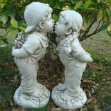 KISSING BOY AND GIRL